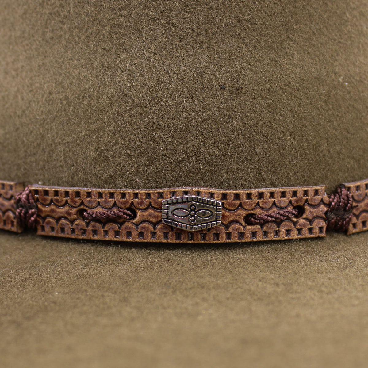 0381KH-KHAKI-WILD-HORSE