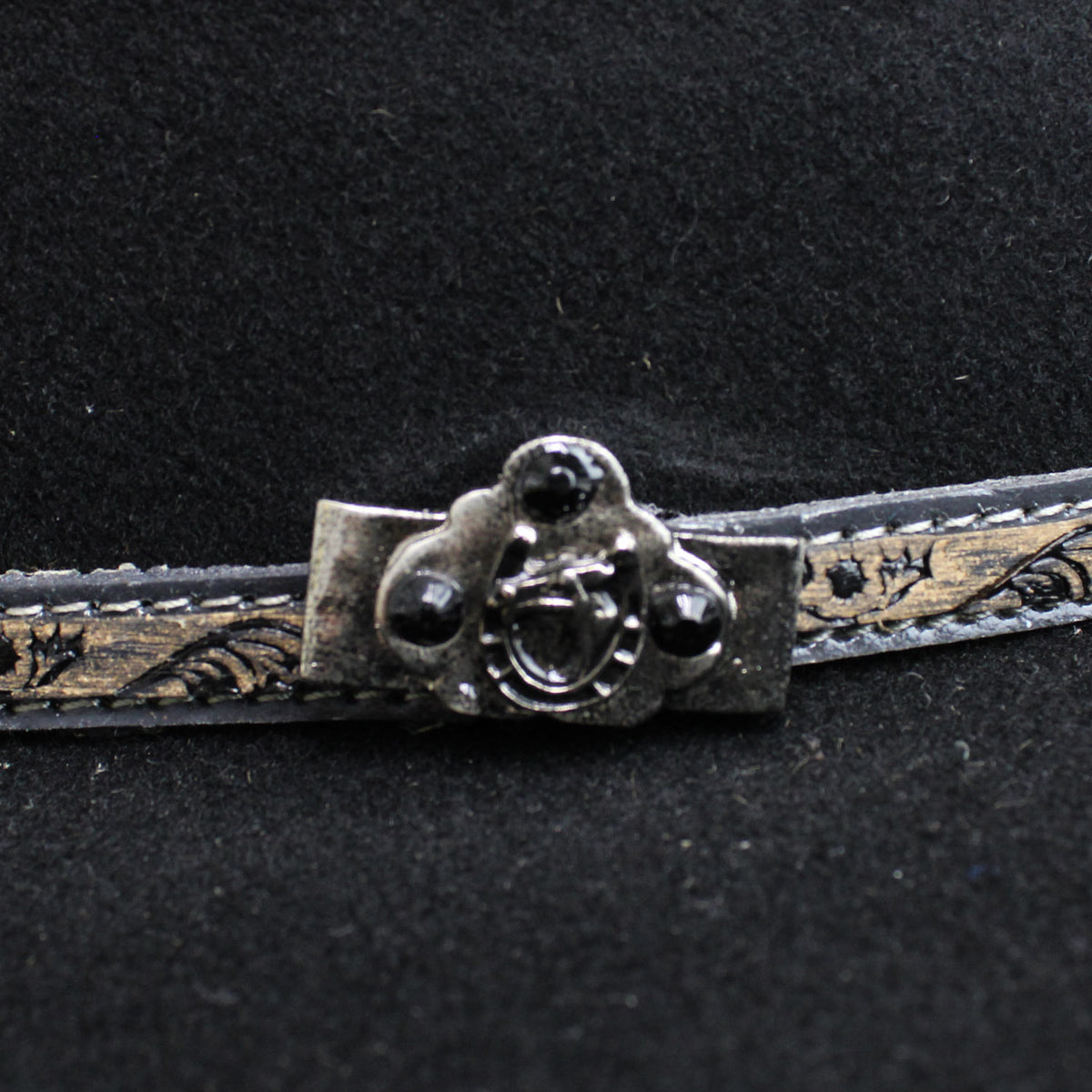 0870-BLK-LIFE-WITH-YOU