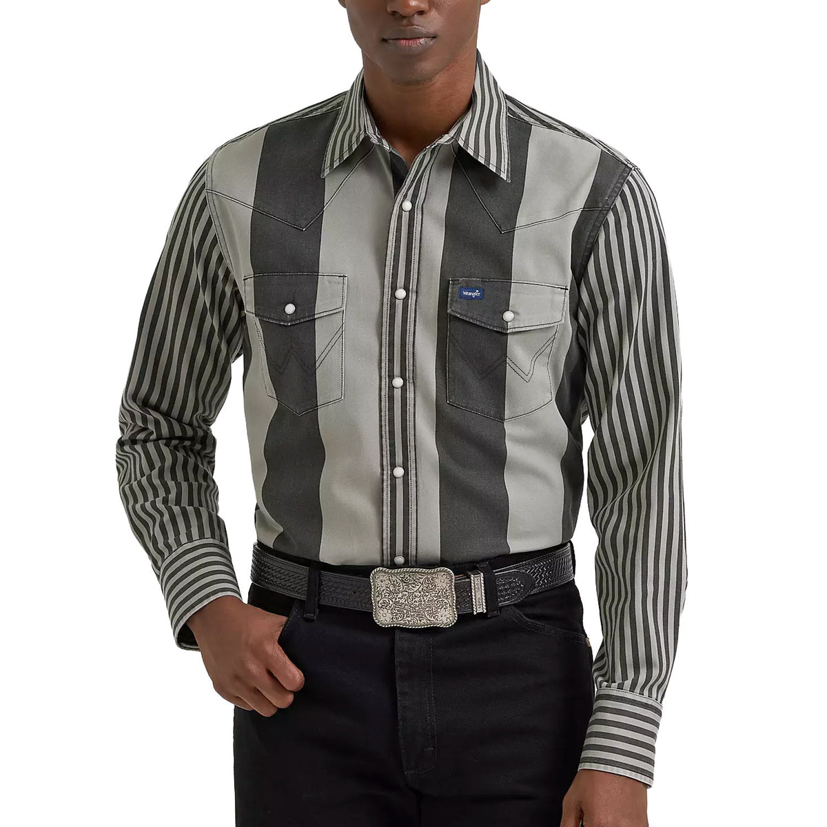 112381996-BLK-GRY-SMOKEYSTRIPE