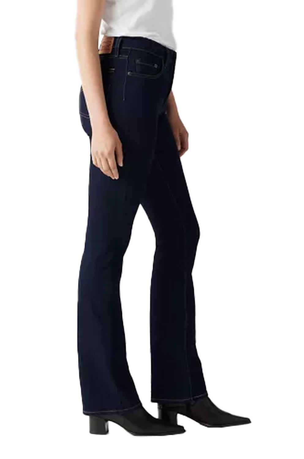 18759-0050-CAST-SHADOWS