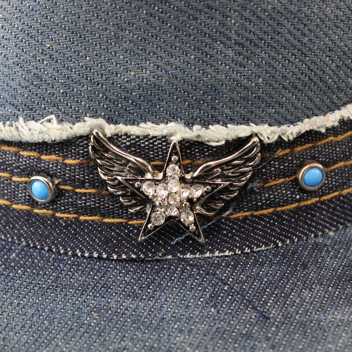 2828-SILVER-WINGS