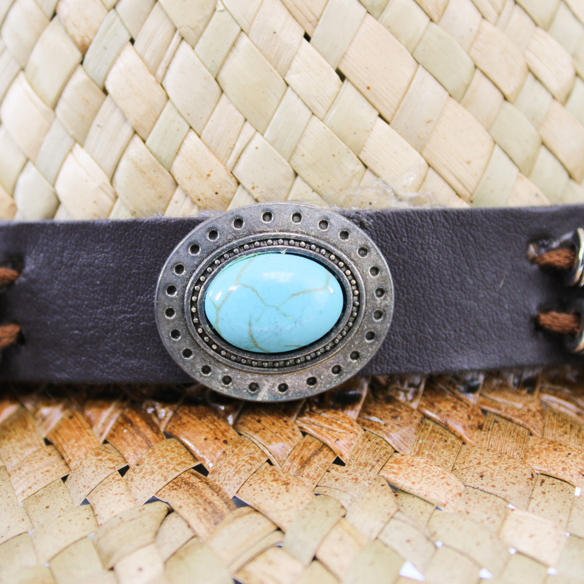 NASHVILLE-NATURAL-STRAW